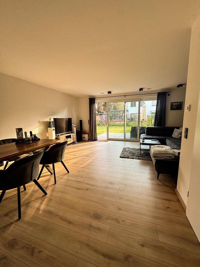 Predaj domu 130 m², pozemok 320 m², Schwerte, Severné Porýnie - Westfálsko Predaj domu 130 m², pozemok 320 m², Schwerte, Severné Porýnie - Westfálsko