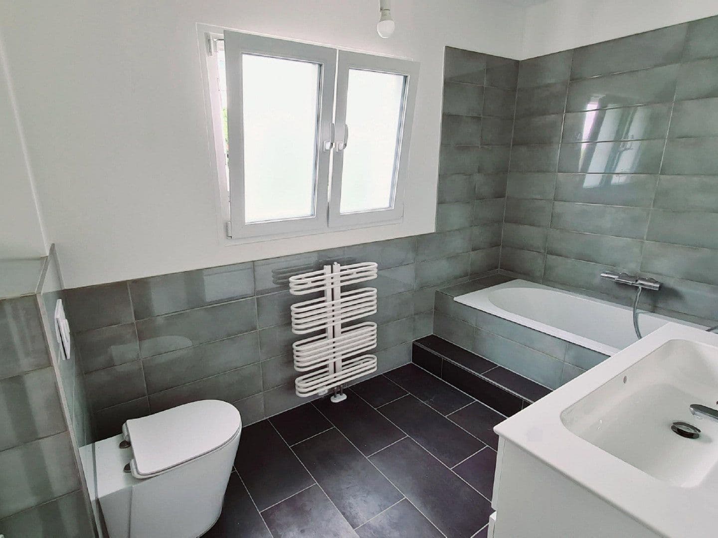 Predaj domu 167 m², pozemok 649 m², Grevelsberger Weg 19, Wachtberg, Severné Porýnie - Westfálsko Predaj domu 167 m², pozemok 649 m², Grevelsberger Weg 19, Wachtberg, Severné Porýnie - Westfálsko
