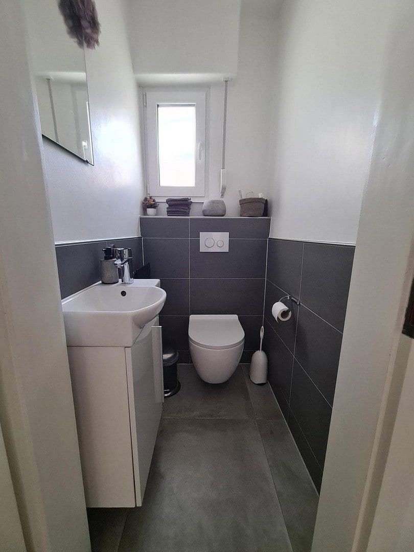 Predaj domu 167 m², pozemok 649 m², Grevelsberger Weg 19, Wachtberg, Severné Porýnie - Westfálsko Predaj domu 167 m², pozemok 649 m², Grevelsberger Weg 19, Wachtberg, Severné Porýnie - Westfálsko