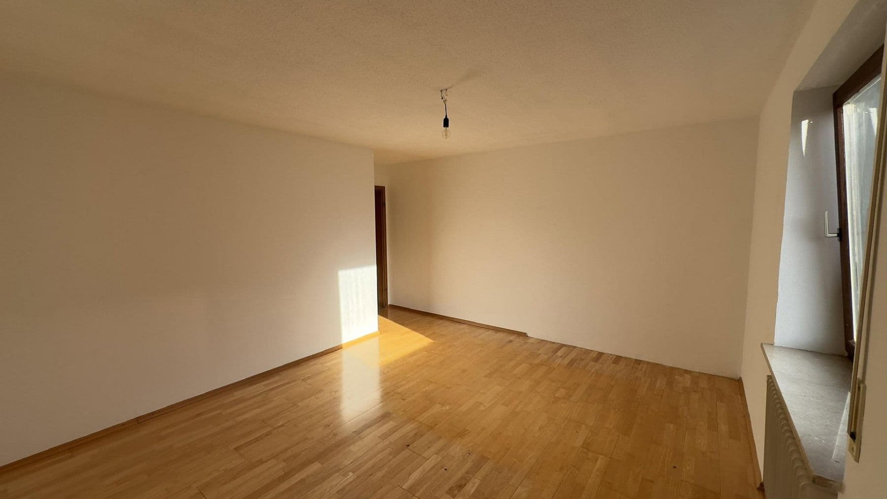 Predaj domu 163 m², pozemok 946 m², Tandern, Bavorsko Predaj domu 163 m², pozemok 946 m², Tandern, Bavorsko