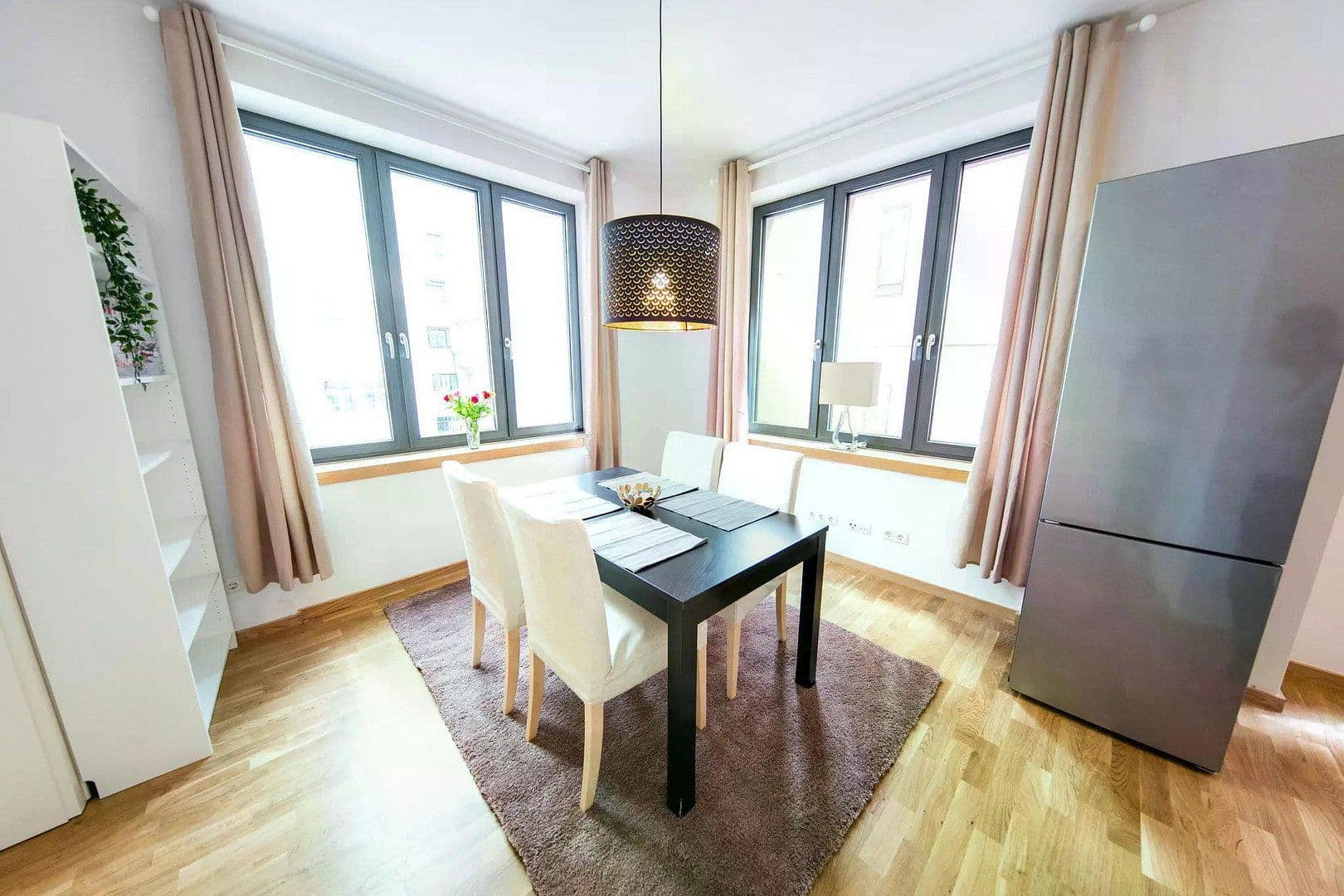 Prenájom bytu 4-izbový 112 m², Braubachstraße 27, Frankfurt, Hesensko Prenájom bytu 4-izbový 112 m², Braubachstraße 27, Frankfurt, Hesensko