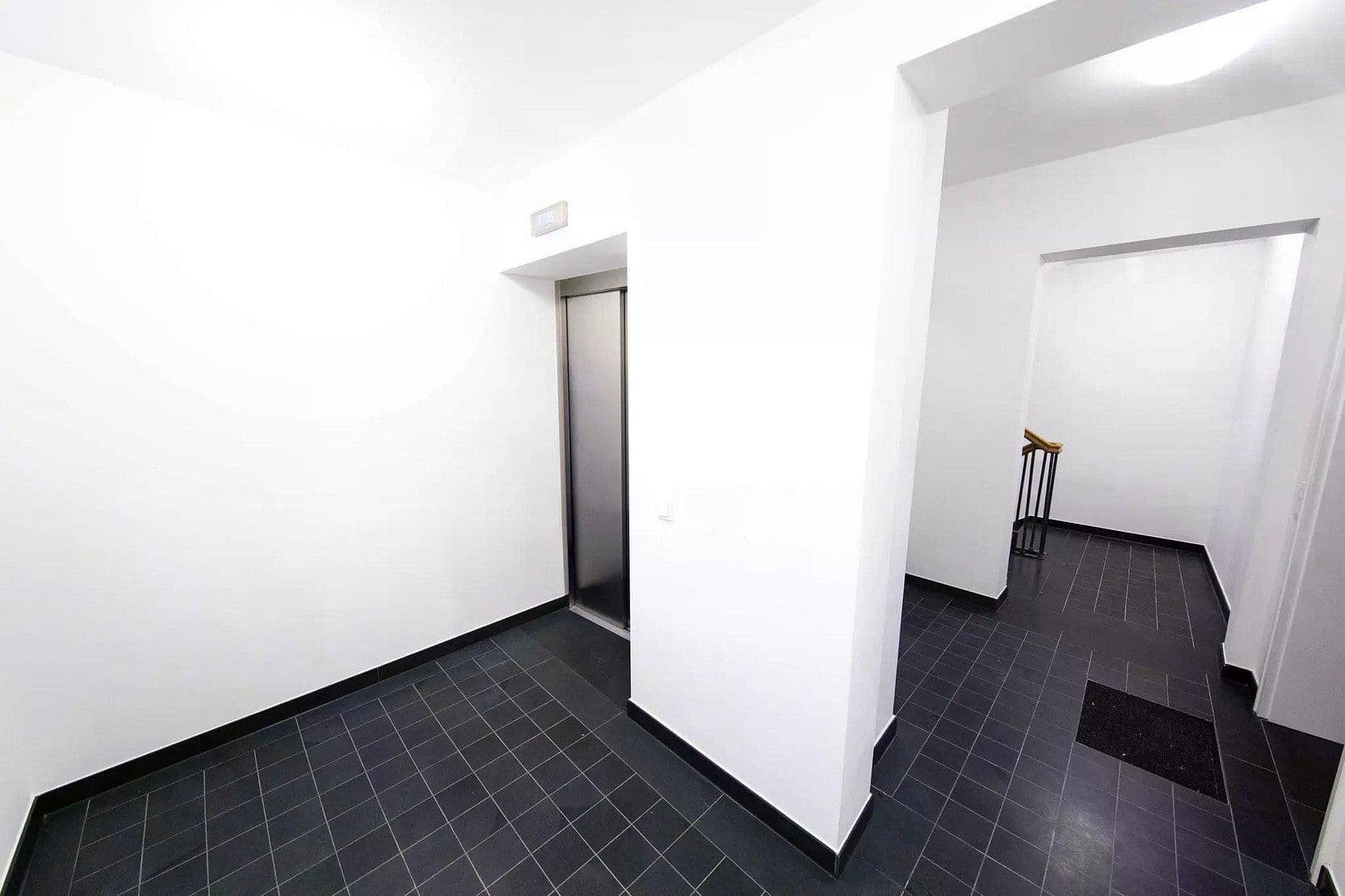 Prenájom bytu 4-izbový 112 m², Braubachstraße 27, Frankfurt, Hesensko Prenájom bytu 4-izbový 112 m², Braubachstraße 27, Frankfurt, Hesensko