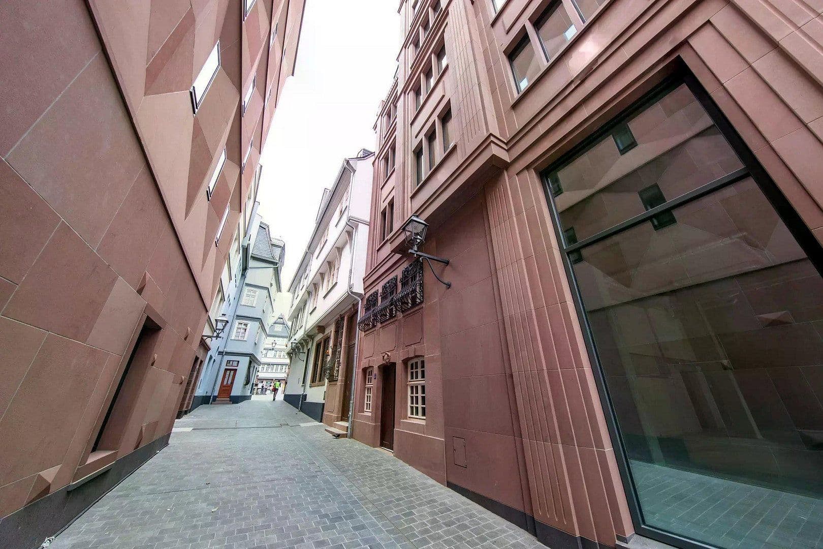 Prenájom bytu 4-izbový 112 m², Braubachstraße 27, Frankfurt, Hesensko Prenájom bytu 4-izbový 112 m², Braubachstraße 27, Frankfurt, Hesensko