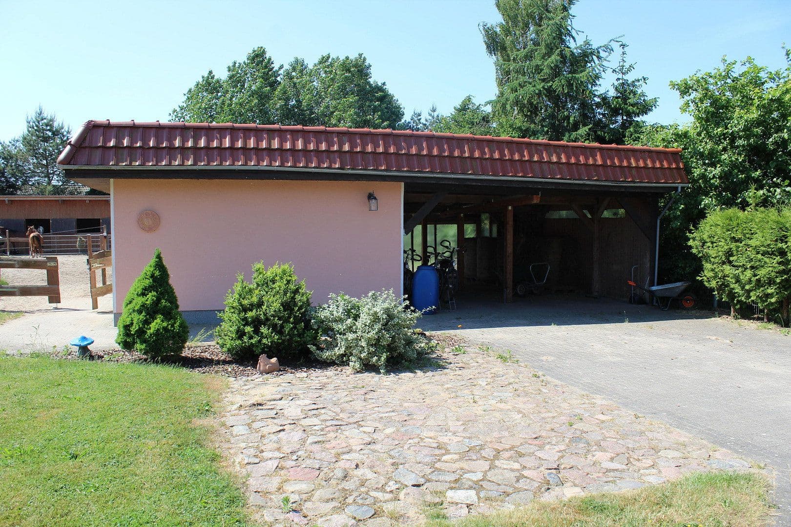 Predaj domu 230 m², pozemok 4.700 m², Loitz, Meklenbursko-Predpomoransko Predaj domu 230 m², pozemok 4.700 m², Loitz, Meklenbursko-Predpomoransko