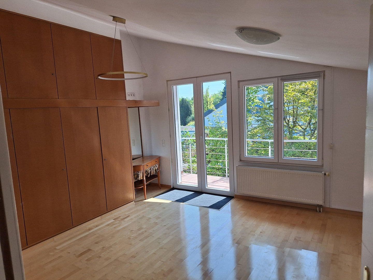 Predaj domu 210 m², pozemok 1.451 m², Am Kirschberg 29, Worms, Porýnie-Falcko Predaj domu 210 m², pozemok 1.451 m², Am Kirschberg 29, Worms, Porýnie-Falcko