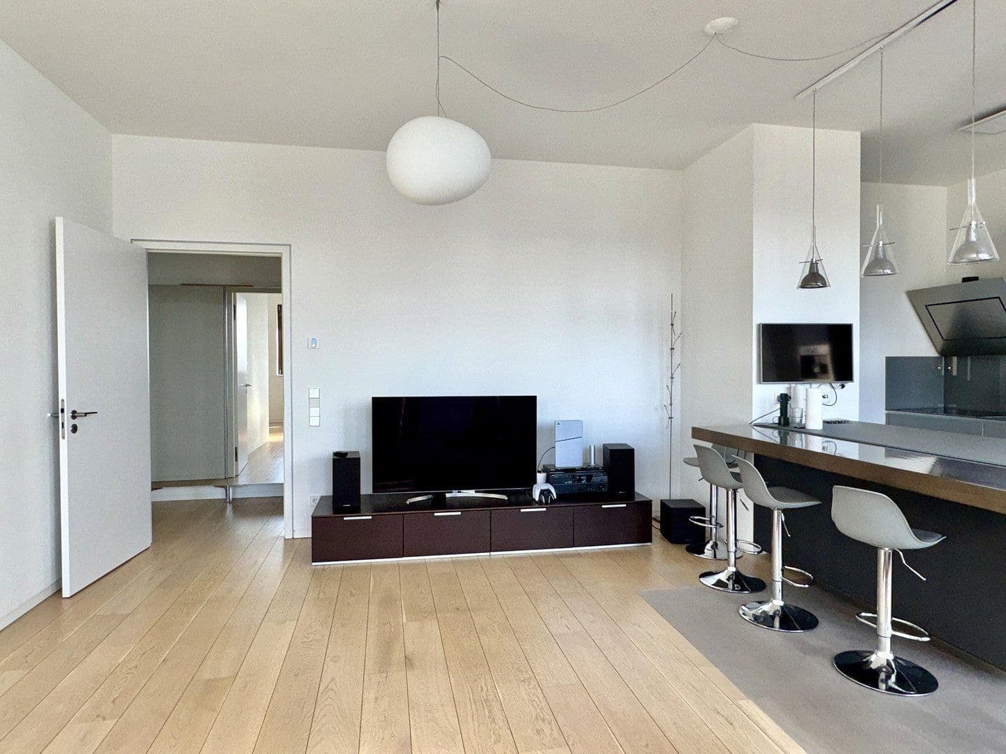 Predaj bytu 4-izbový 144 m², Frankfurt am Main, Hesensko Predaj bytu 4-izbový 144 m², Frankfurt am Main, Hesensko