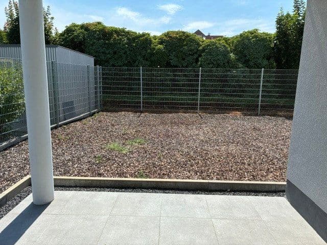 Prenájom bytu 3-izbový 96 m², Jockgrim, Porýnie-Falcko Prenájom bytu 3-izbový 96 m², Jockgrim, Porýnie-Falcko