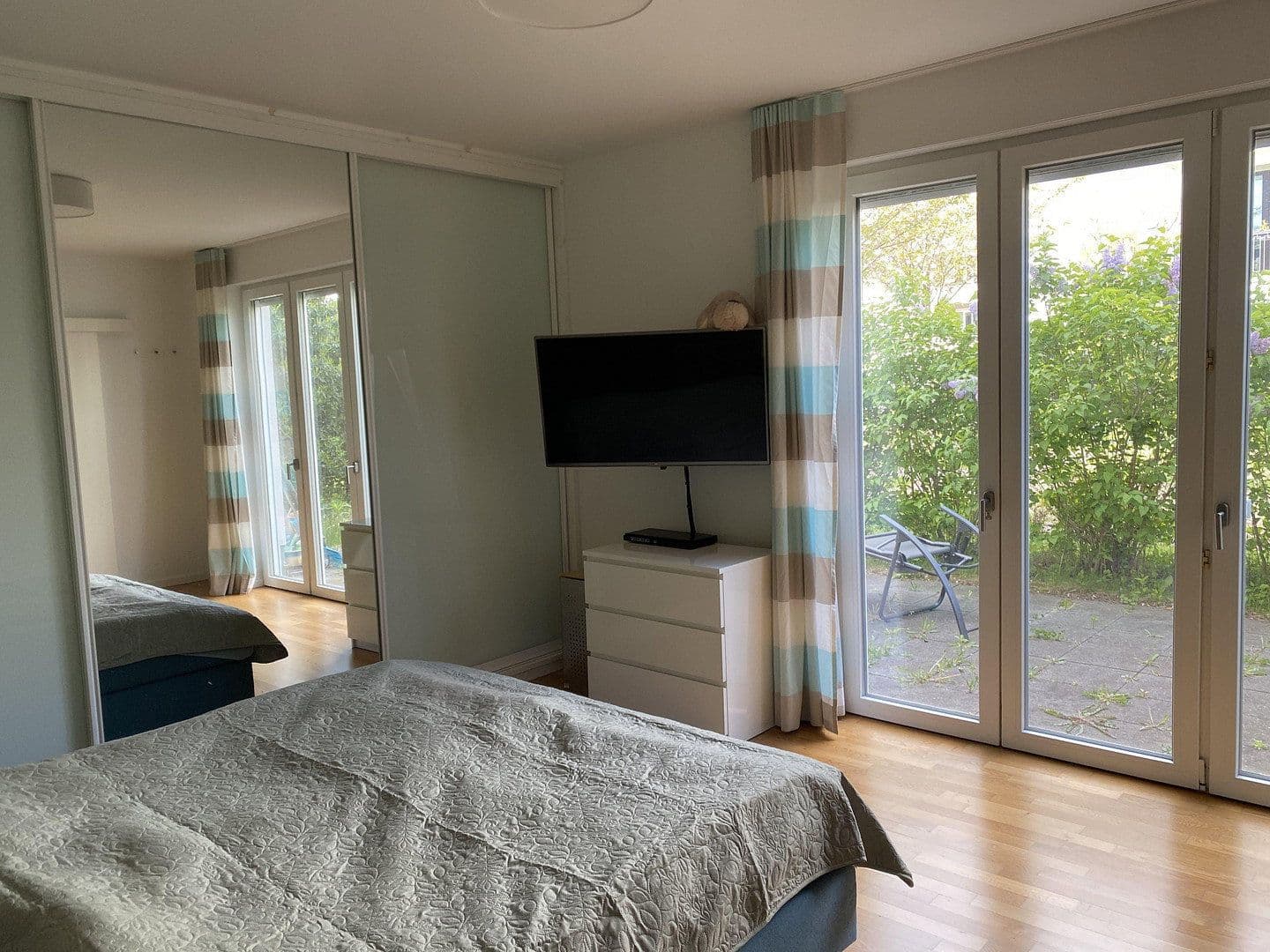 Predaj bytu 3-izbový 120 m², Berlin, Berlín Predaj bytu 3-izbový 120 m², Berlin, Berlín