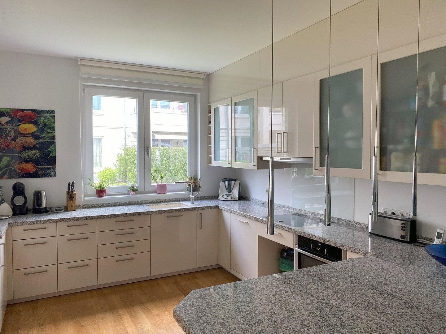 Predaj bytu 3-izbový 120 m², Berlin, Berlín Predaj bytu 3-izbový 120 m², Berlin, Berlín