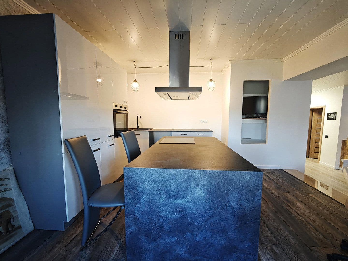 Predaj domu 404 m², pozemok 416 m², Tiefenbronn, Bádensko-Wurttembersko Predaj domu 404 m², pozemok 416 m², Tiefenbronn, Bádensko-Wurttembersko