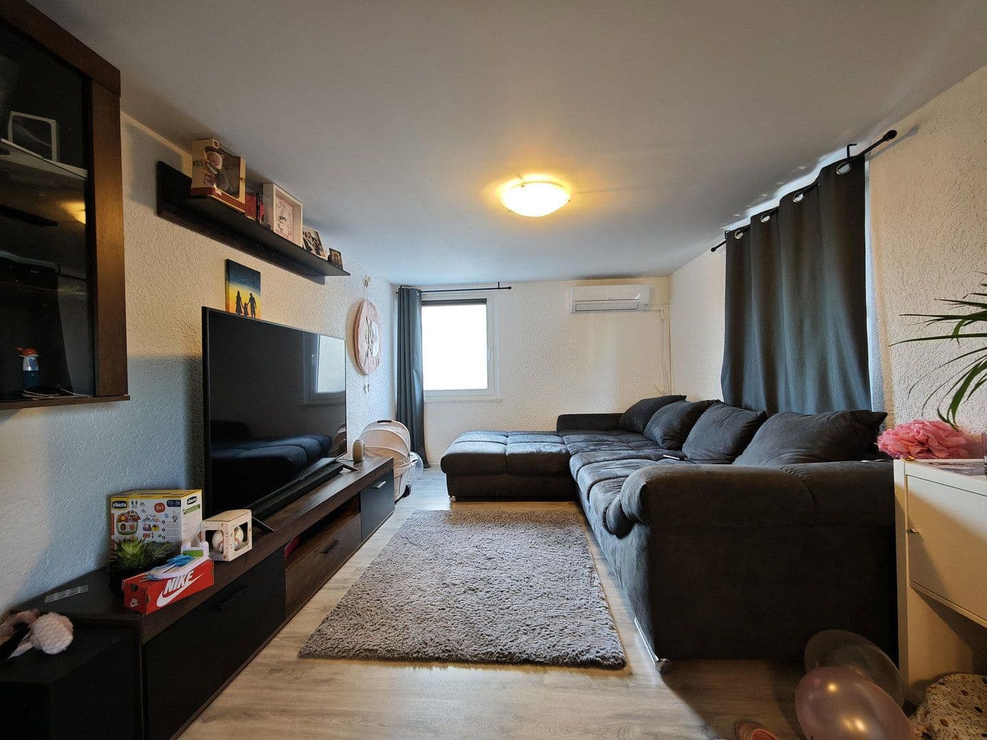 Predaj domu 404 m², pozemok 416 m², Tiefenbronn, Bádensko-Wurttembersko Predaj domu 404 m², pozemok 416 m², Tiefenbronn, Bádensko-Wurttembersko