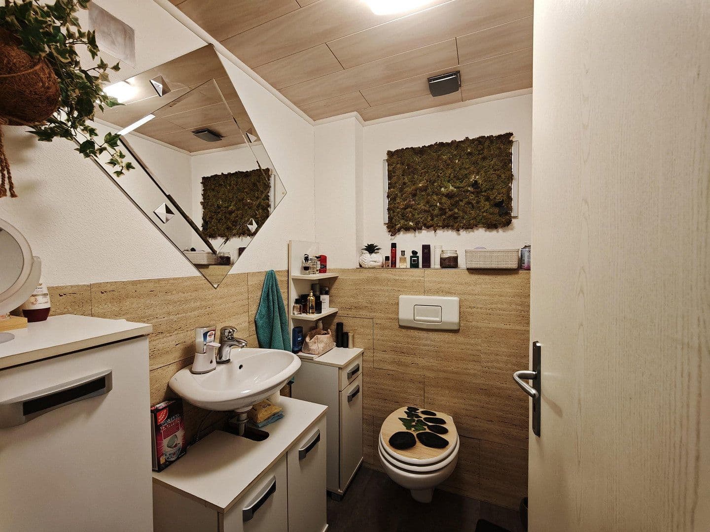 Predaj domu 404 m², pozemok 416 m², Tiefenbronn, Bádensko-Wurttembersko Predaj domu 404 m², pozemok 416 m², Tiefenbronn, Bádensko-Wurttembersko