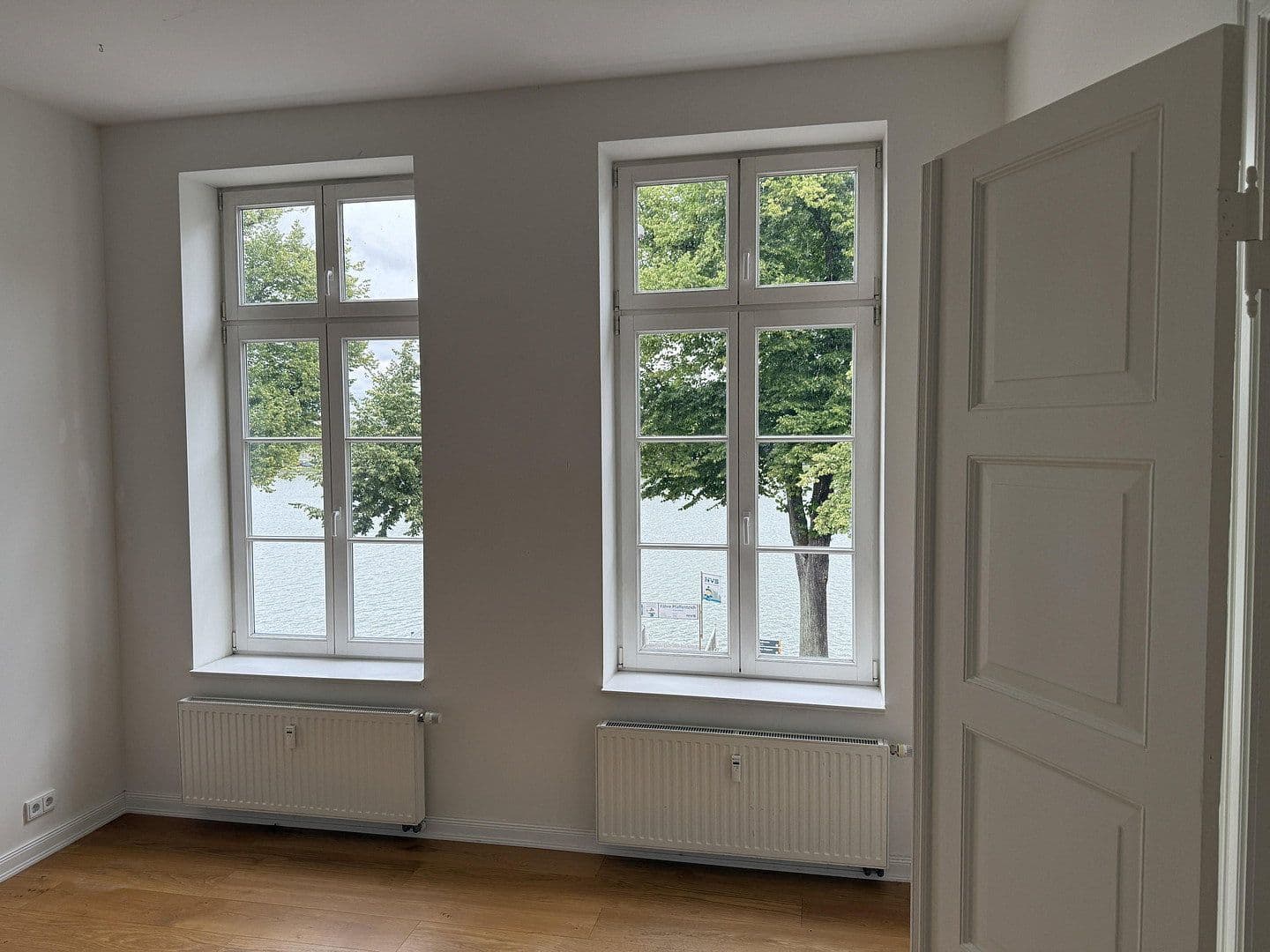 Predaj bytu 2-izbový 94 m², Alexandrinenstraße, Schwerin, Meklenbursko-Predpomoransko Predaj bytu 2-izbový 94 m², Alexandrinenstraße, Schwerin, Meklenbursko-Predpomoransko