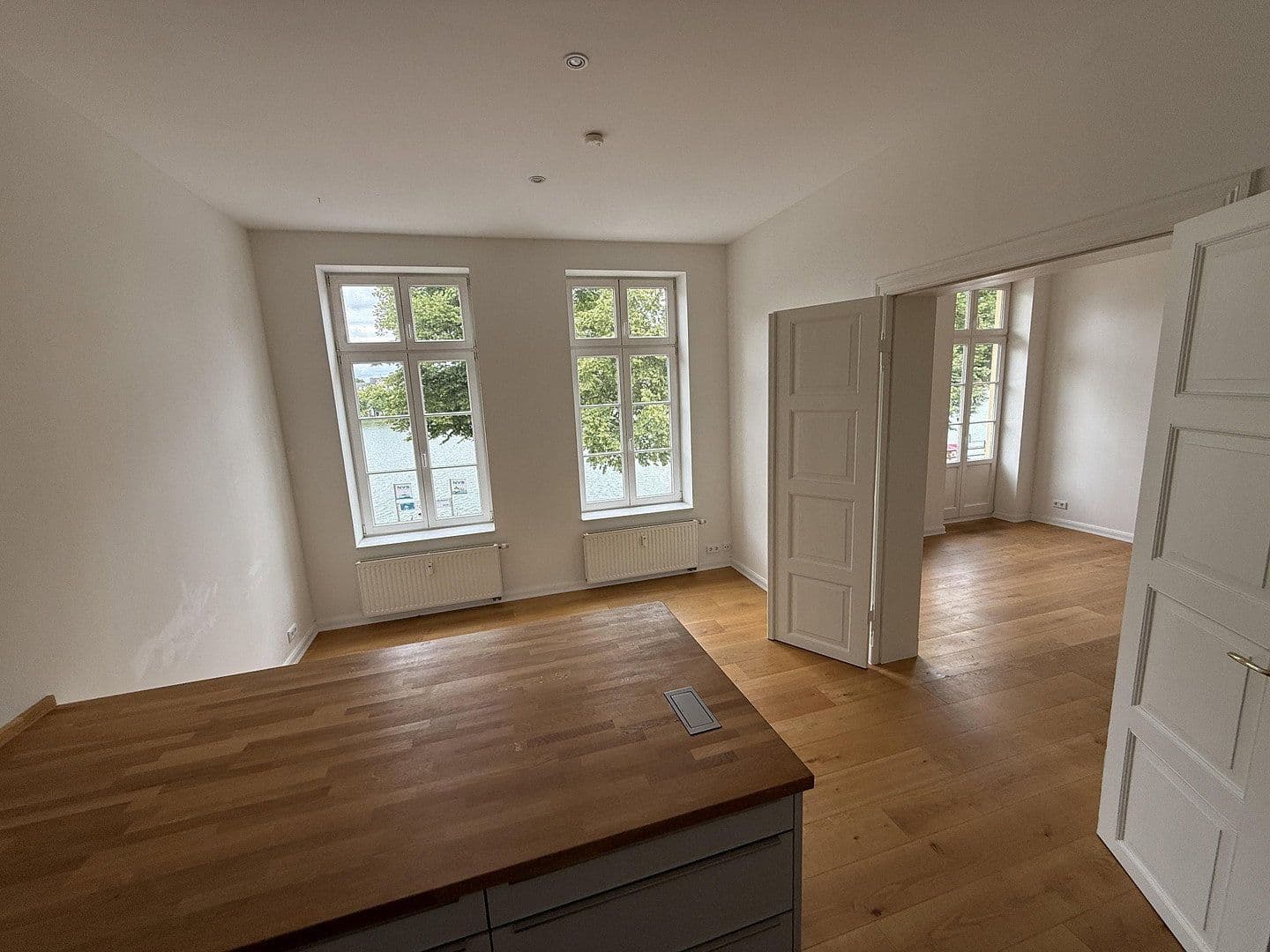 Predaj bytu 2-izbový 94 m², Alexandrinenstraße, Schwerin, Meklenbursko-Predpomoransko Predaj bytu 2-izbový 94 m², Alexandrinenstraße, Schwerin, Meklenbursko-Predpomoransko