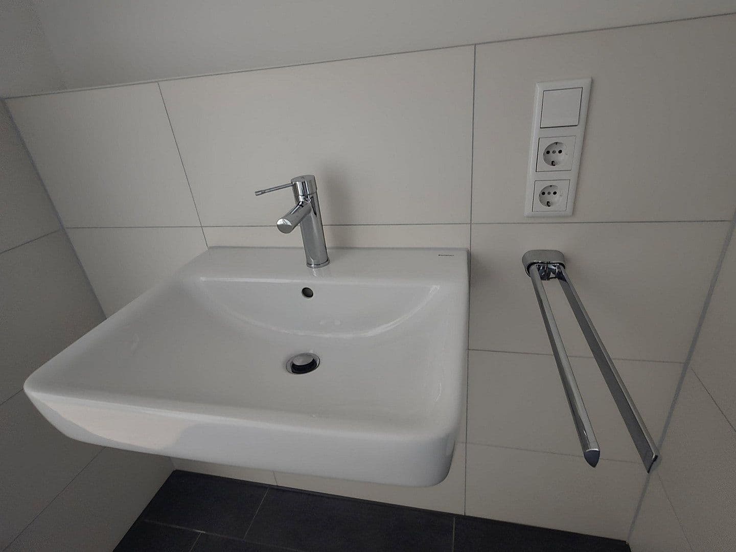Prenájom bytu 2-izbový 94 m², Mahlsdorferstr 7-8, Berlin Köpenick, Berlín Prenájom bytu 2-izbový 94 m², Mahlsdorferstr 7-8, Berlin Köpenick, Berlín
