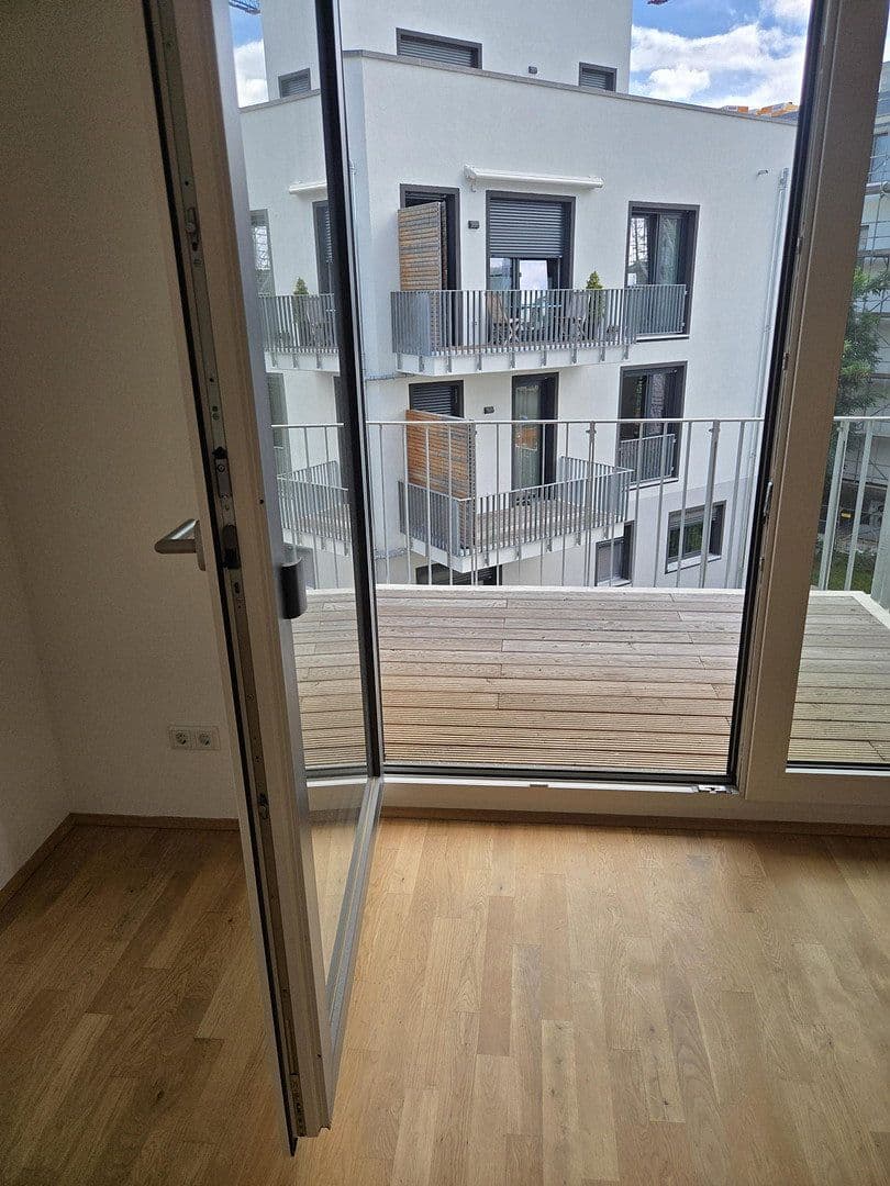 Prenájom bytu 2-izbový 94 m², Mahlsdorferstr 7-8, Berlin Köpenick, Berlín Prenájom bytu 2-izbový 94 m², Mahlsdorferstr 7-8, Berlin Köpenick, Berlín