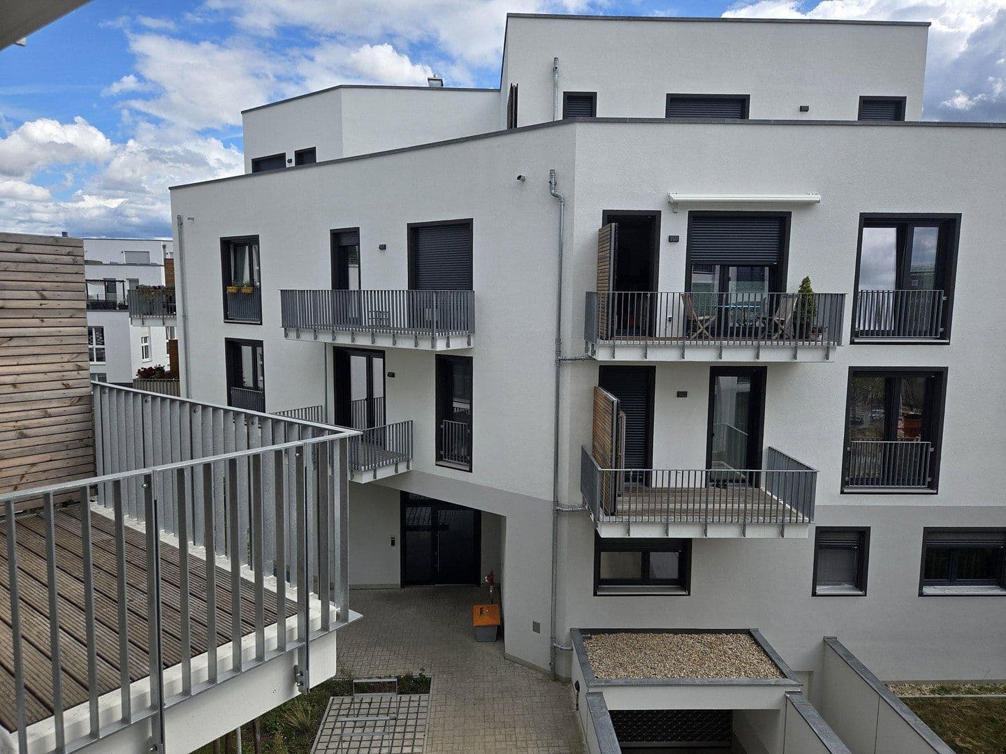 Prenájom bytu 2-izbový 94 m², Mahlsdorferstr 7-8, Berlin Köpenick, Berlín Prenájom bytu 2-izbový 94 m², Mahlsdorferstr 7-8, Berlin Köpenick, Berlín