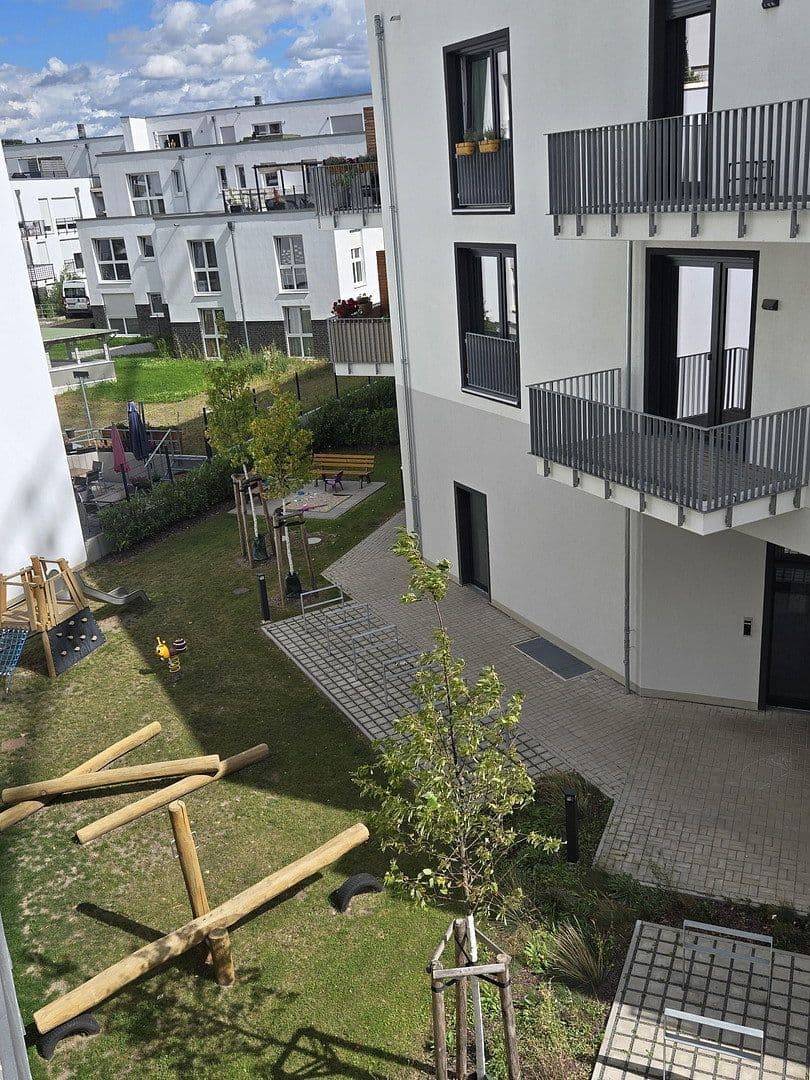 Prenájom bytu 2-izbový 94 m², Mahlsdorferstr 7-8, Berlin Köpenick, Berlín Prenájom bytu 2-izbový 94 m², Mahlsdorferstr 7-8, Berlin Köpenick, Berlín