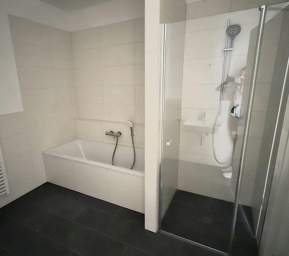 Prenájom bytu 2-izbový 94 m², Mahlsdorferstr 7-8, Berlin Köpenick, Berlín Prenájom bytu 2-izbový 94 m², Mahlsdorferstr 7-8, Berlin Köpenick, Berlín