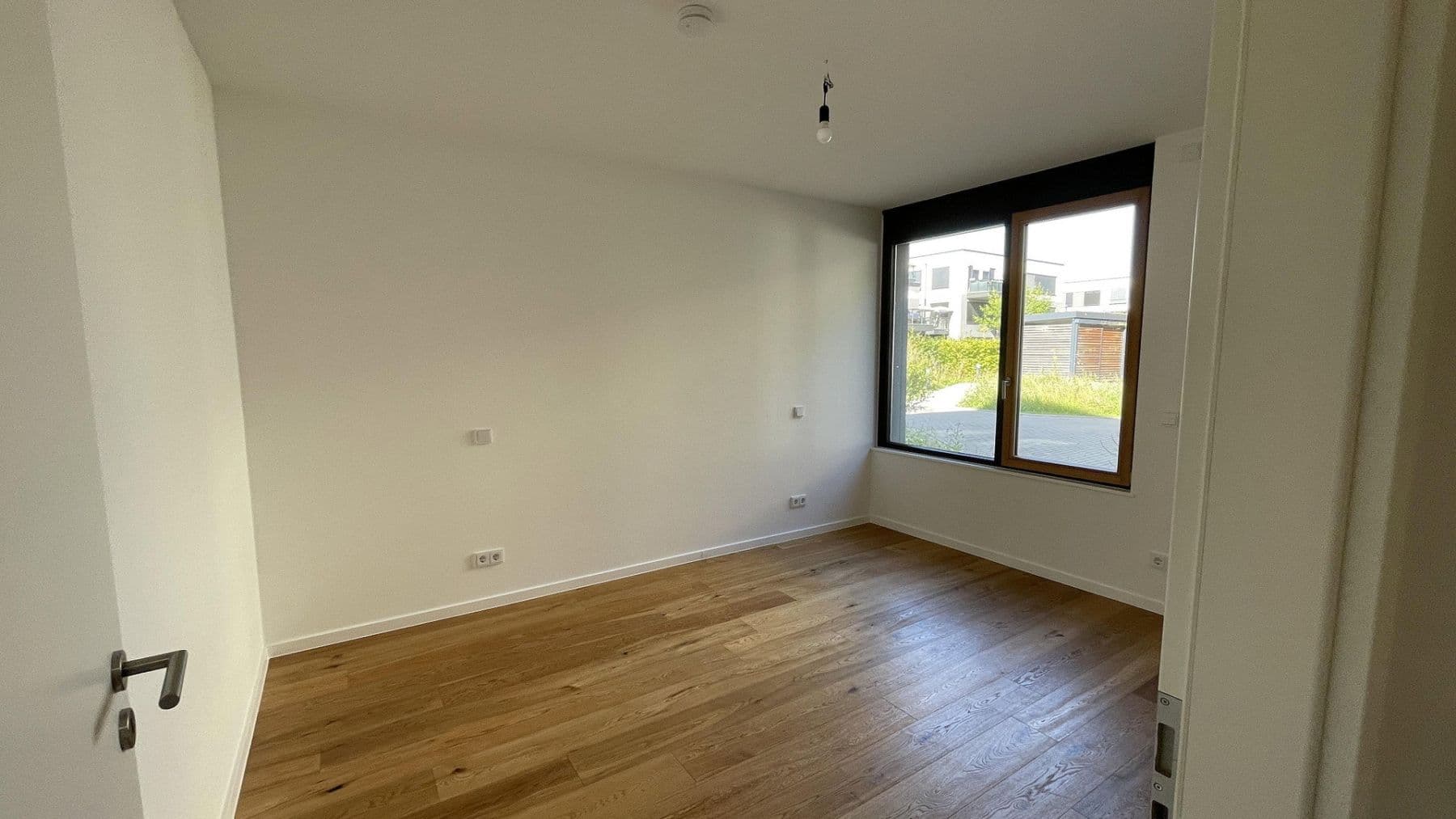 Prenájom bytu 2-izbový 70 m², Bestensee, Brandenbursko Prenájom bytu 2-izbový 70 m², Bestensee, Brandenbursko