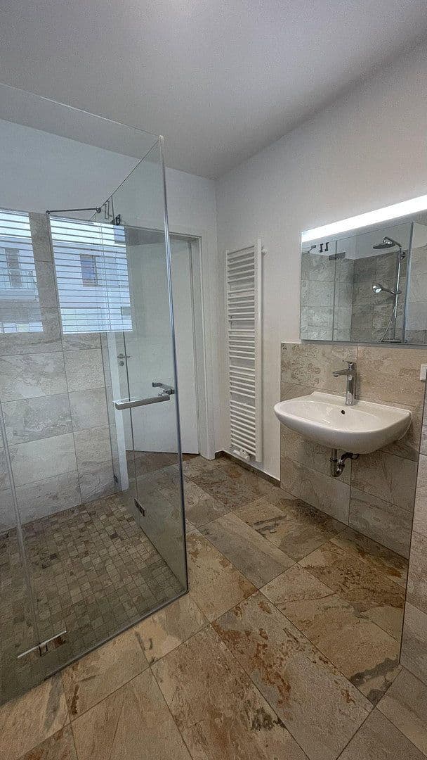 Prenájom bytu 2-izbový 70 m², Bestensee, Brandenbursko Prenájom bytu 2-izbový 70 m², Bestensee, Brandenbursko