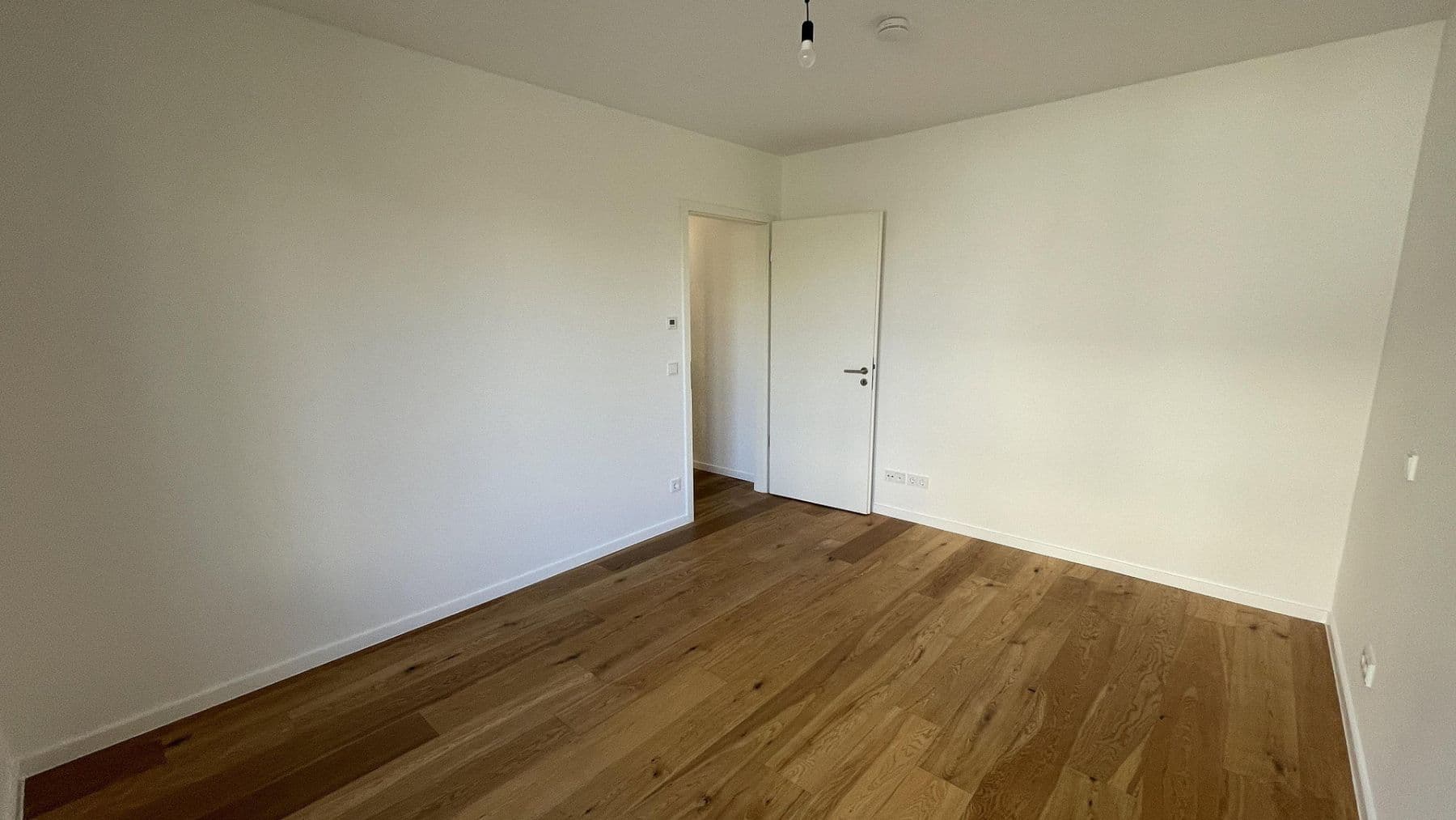 Prenájom bytu 2-izbový 70 m², Bestensee, Brandenbursko Prenájom bytu 2-izbový 70 m², Bestensee, Brandenbursko