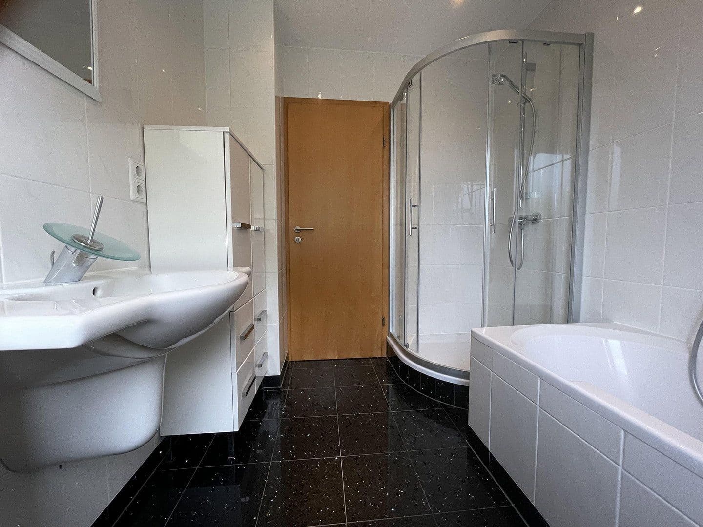 Predaj bytu 3-izbový 90 m², Fischbach, Bavorsko Predaj bytu 3-izbový 90 m², Fischbach, Bavorsko