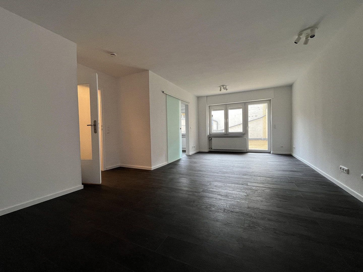 Prenájom bytu 1-izbový 44 m², Idstein, Hesensko Prenájom bytu 1-izbový 44 m², Idstein, Hesensko
