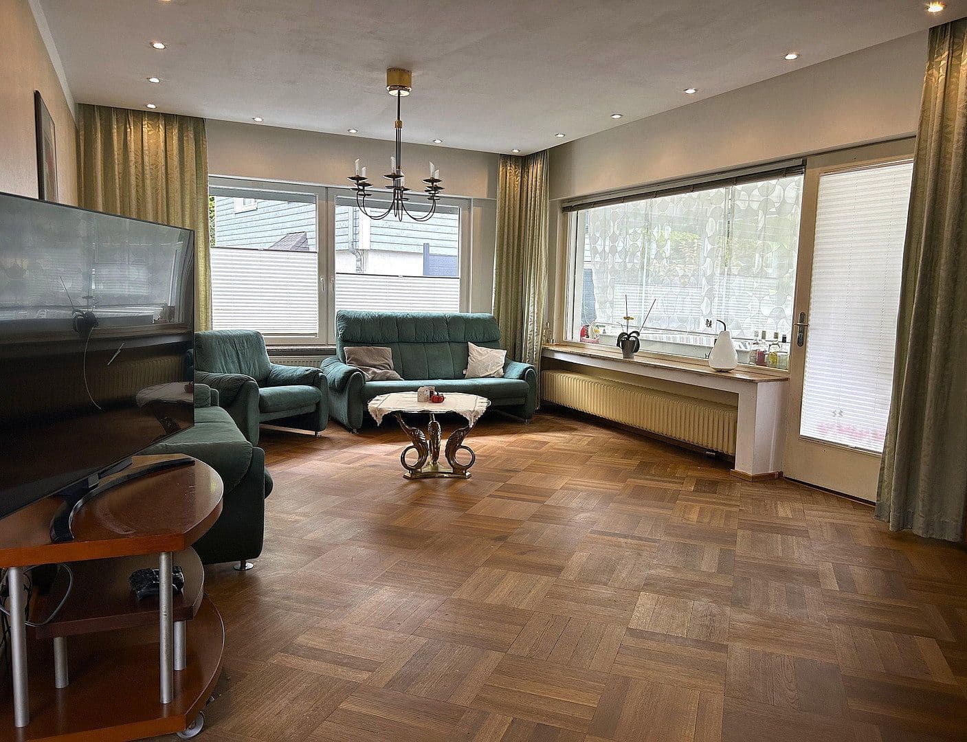 Predaj domu 312 m², pozemok 560 m², Lohgasse 20/18, Ringgau, Hesensko Predaj domu 312 m², pozemok 560 m², Lohgasse 20/18, Ringgau, Hesensko