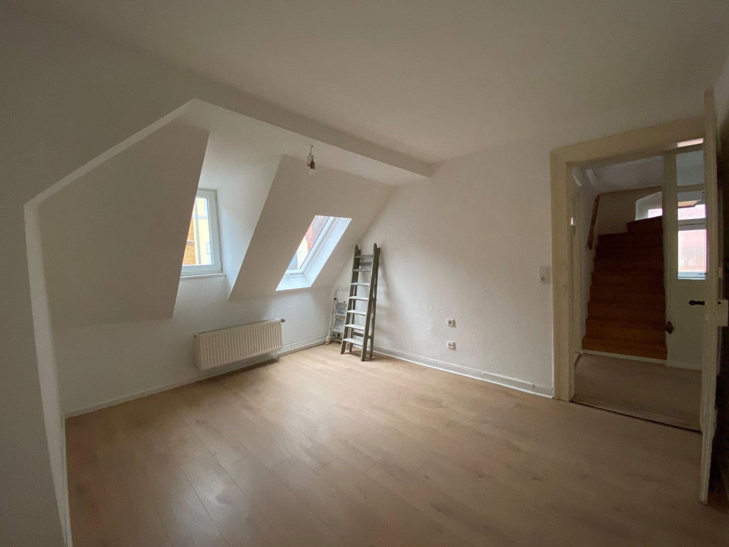 Prenájom bytu 4-izbový 104 m², Leunisstraße 2, Hildesheim, Dolné Sasko Prenájom bytu 4-izbový 104 m², Leunisstraße 2, Hildesheim, Dolné Sasko