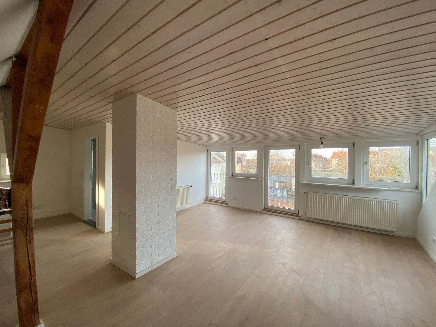 Prenájom bytu 4-izbový 104 m², Leunisstraße 2, Hildesheim, Dolné Sasko Prenájom bytu 4-izbový 104 m², Leunisstraße 2, Hildesheim, Dolné Sasko