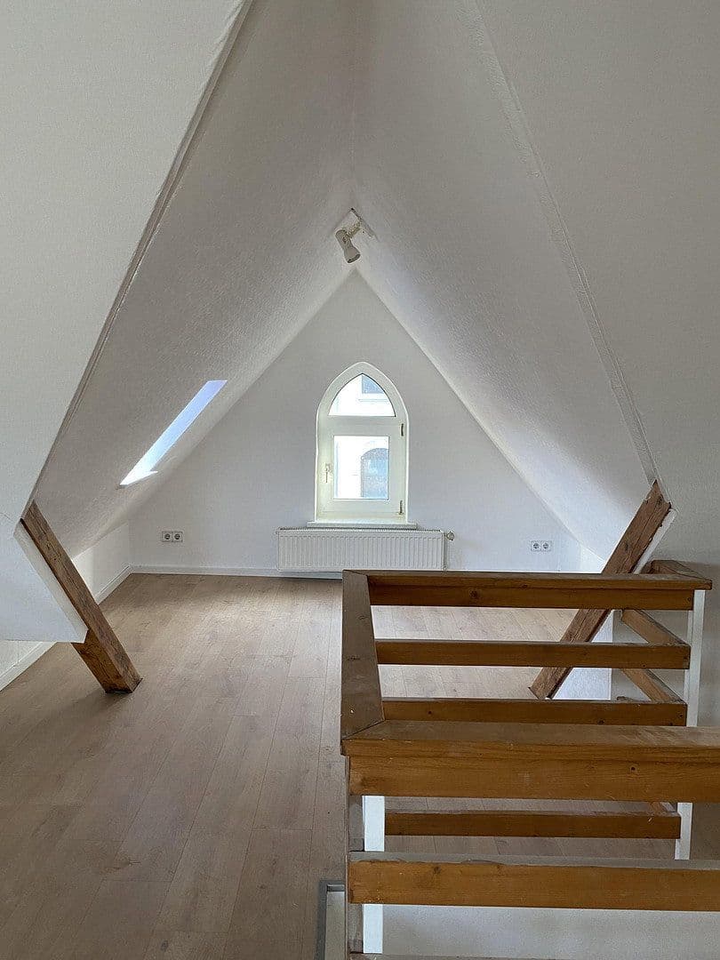 Prenájom bytu 4-izbový 104 m², Leunisstraße 2, Hildesheim, Dolné Sasko Prenájom bytu 4-izbový 104 m², Leunisstraße 2, Hildesheim, Dolné Sasko
