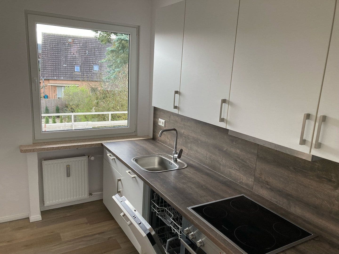 Prenájom bytu 2-izbový 80 m², Wolfsburg, Dolné Sasko Prenájom bytu 2-izbový 80 m², Wolfsburg, Dolné Sasko