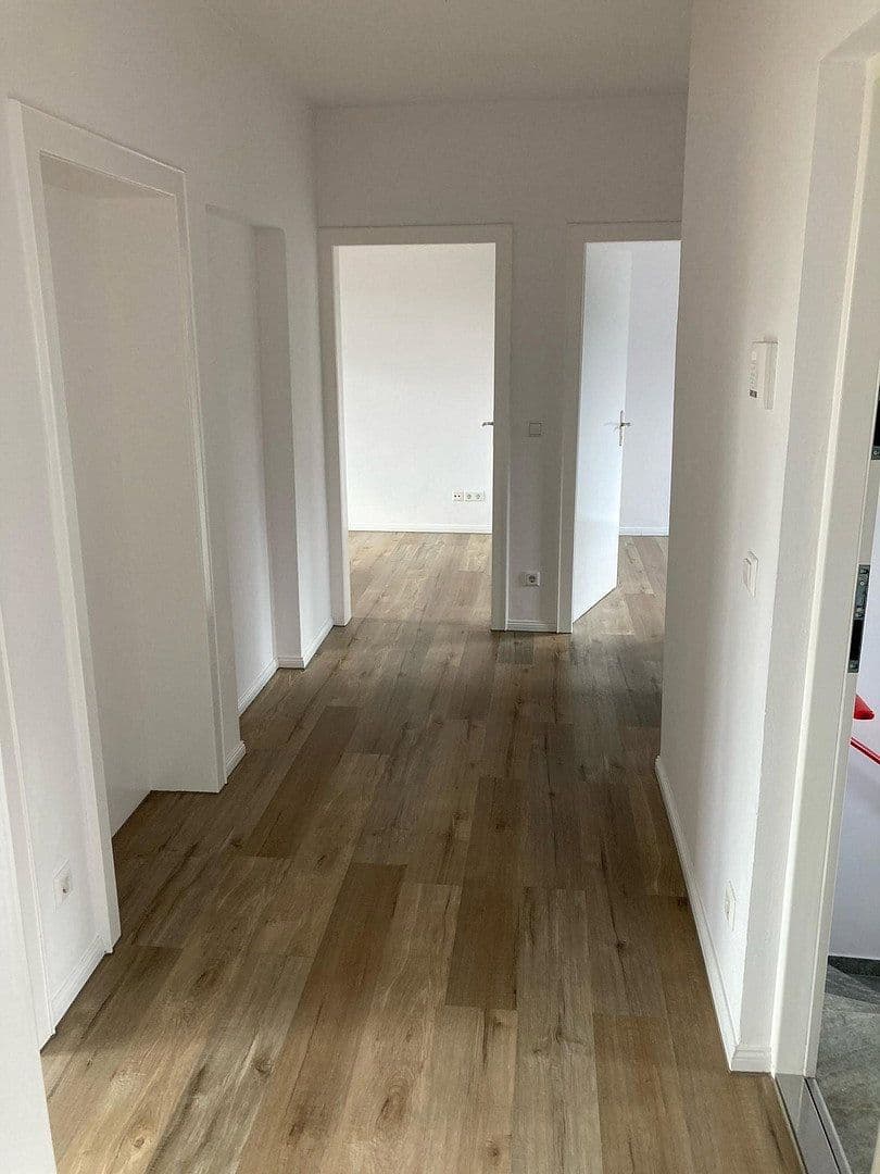 Prenájom bytu 2-izbový 80 m², Wolfsburg, Dolné Sasko Prenájom bytu 2-izbový 80 m², Wolfsburg, Dolné Sasko