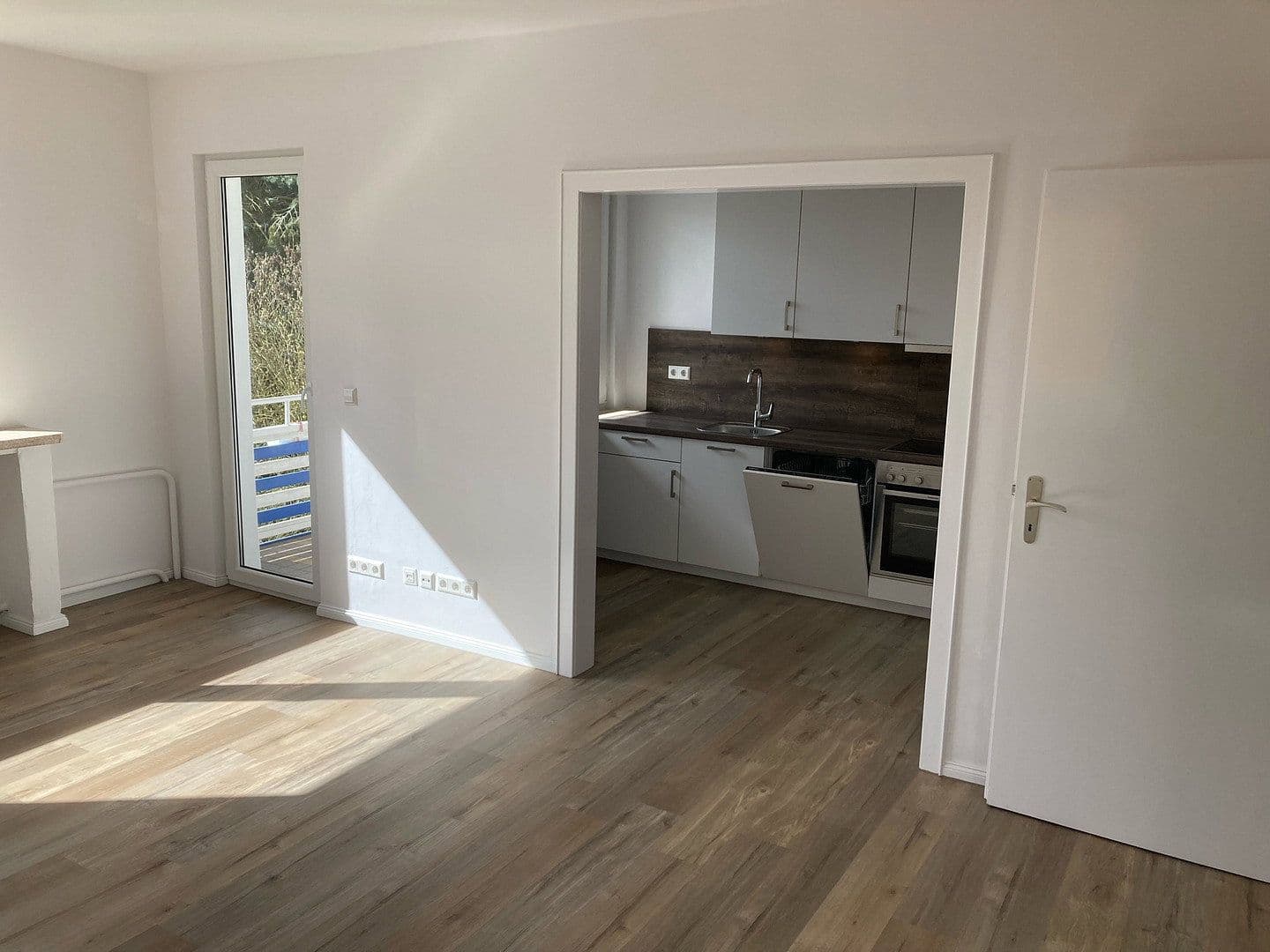 Prenájom bytu 2-izbový 80 m², Wolfsburg, Dolné Sasko Prenájom bytu 2-izbový 80 m², Wolfsburg, Dolné Sasko