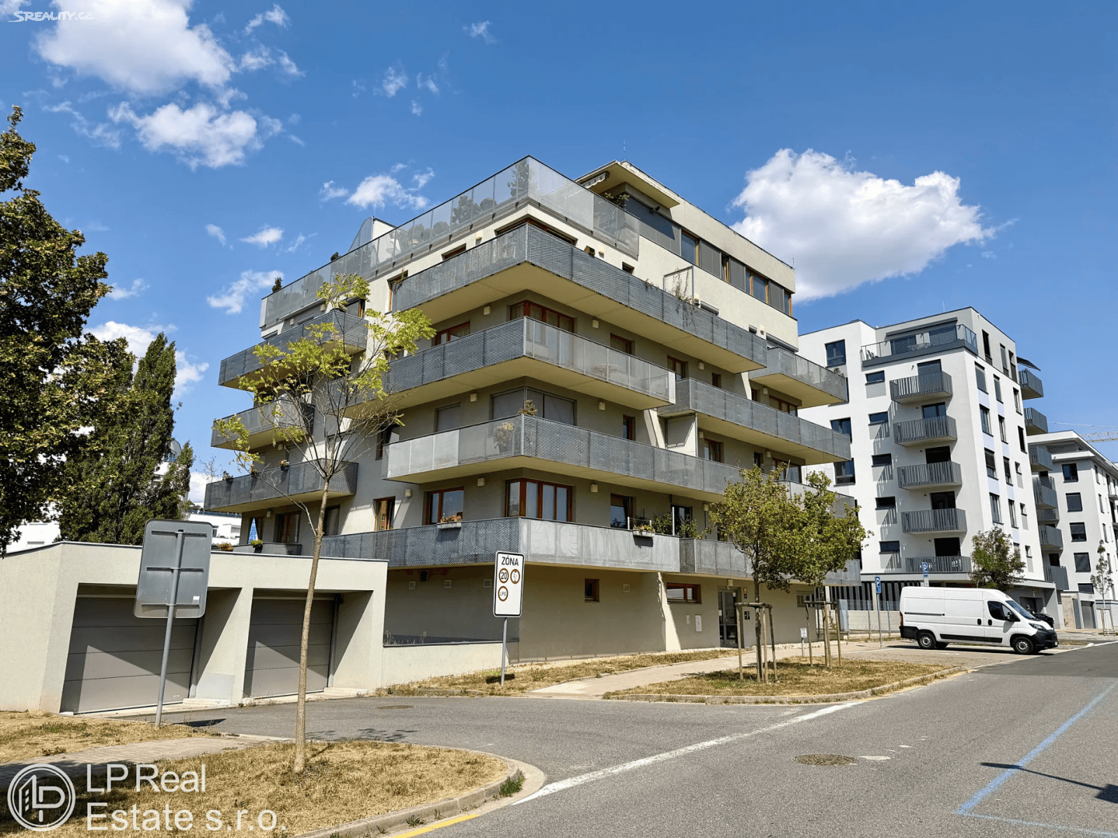 Predaj bytu 3-izbový 80 m², Divíškové, Praha, Praha Predaj bytu 3-izbový 80 m², Divíškové, Praha, Praha