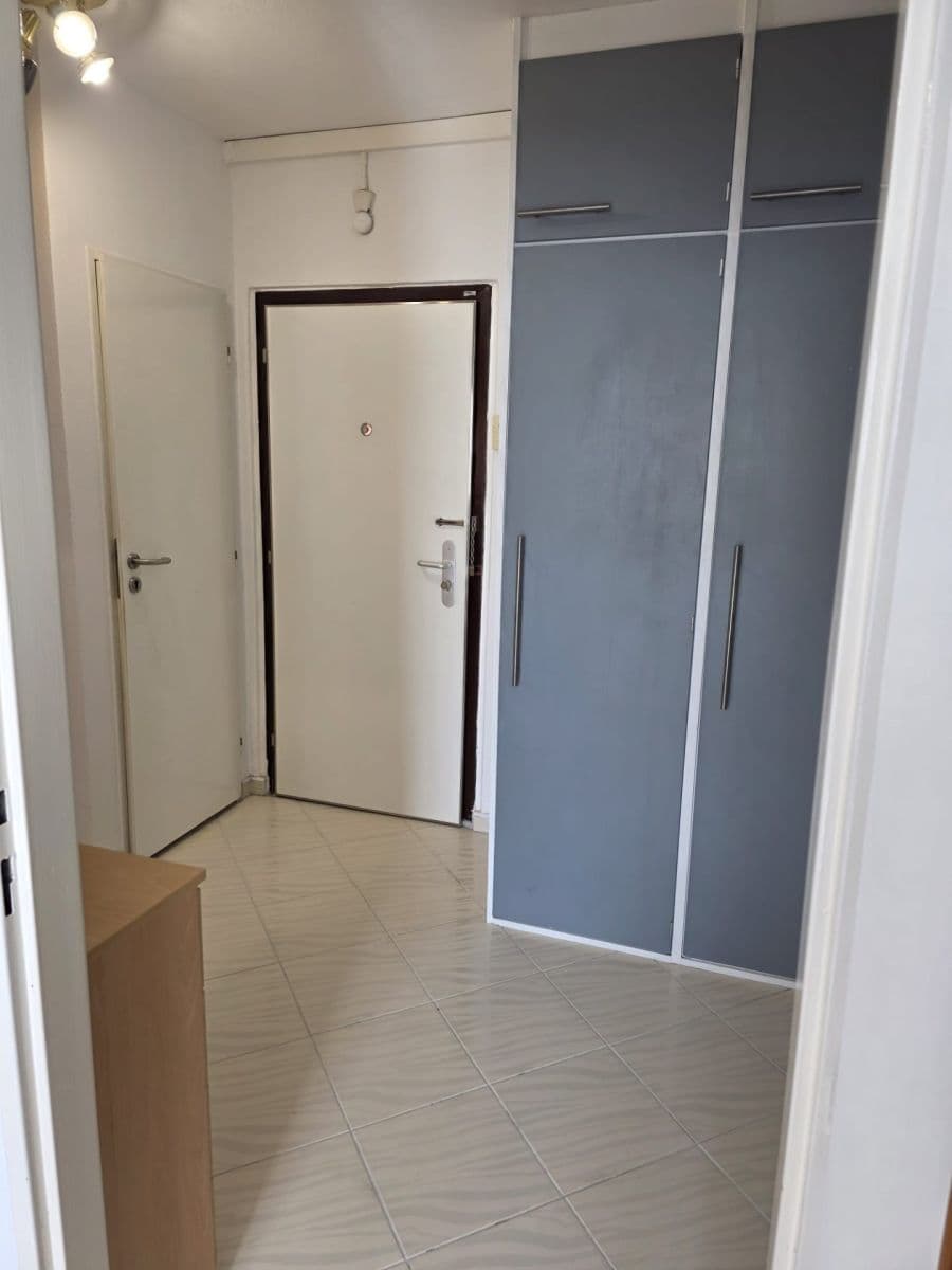 Prenájom bytu 2-izbový 40 m², Bryksova, Praha, Praha Prenájom bytu 2-izbový 40 m², Bryksova, Praha, Praha