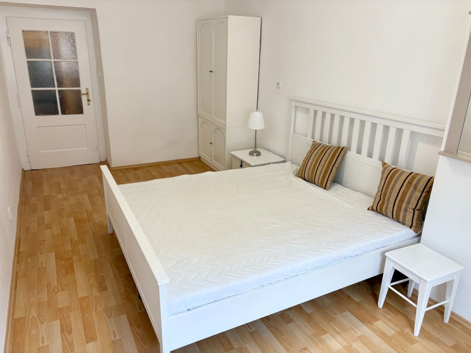 Prenájom bytu 2-izbový 50 m², Petra Slezáka, Praha, Praha Prenájom bytu 2-izbový 50 m², Petra Slezáka, Praha, Praha