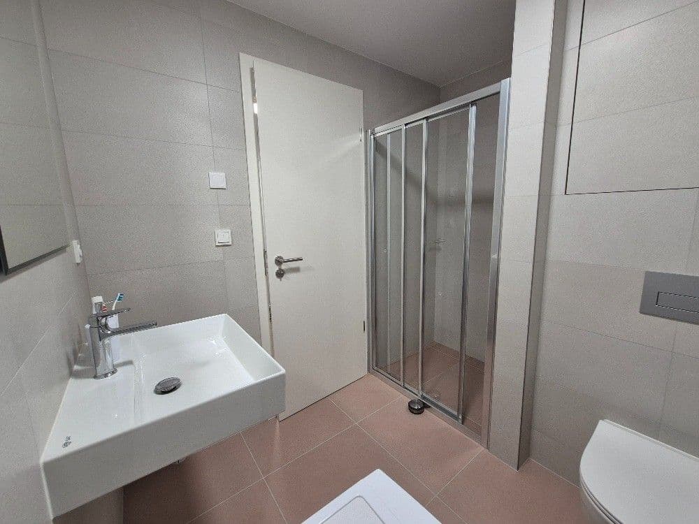 Prenájom bytu 2-izbový 51 m², Mezitraťová, Praha, Praha Prenájom bytu 2-izbový 51 m², Mezitraťová, Praha, Praha