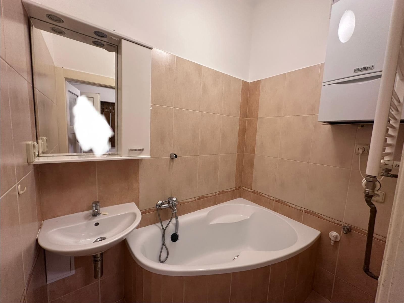 Prenájom bytu 2-izbový 43 m², Nemocniční, Praha, Praha Prenájom bytu 2-izbový 43 m², Nemocniční, Praha, Praha