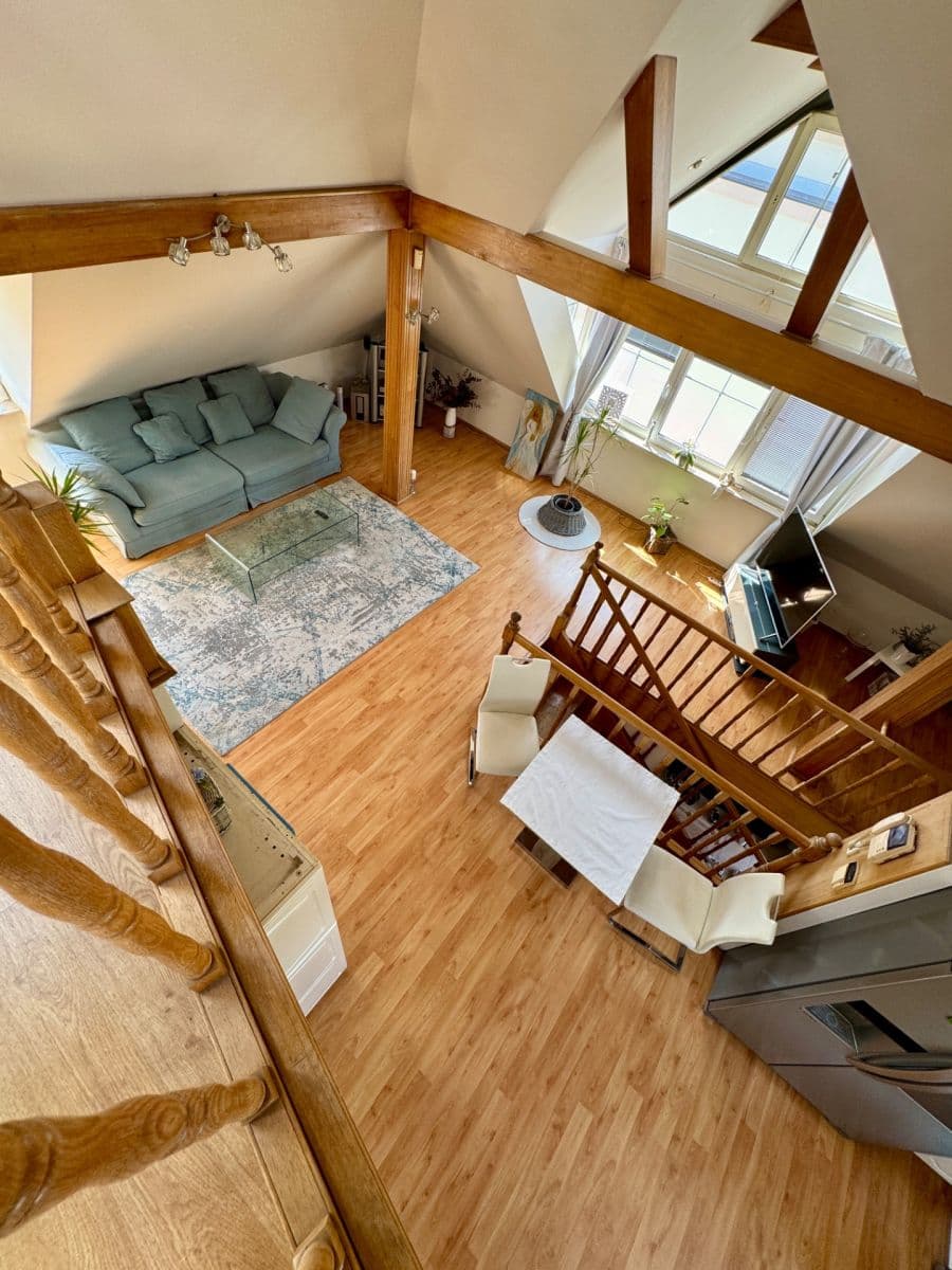 Prenájom bytu 5-izbový 220 m², U Waltrovky, Praha, Praha Prenájom bytu 5-izbový 220 m², U Waltrovky, Praha, Praha