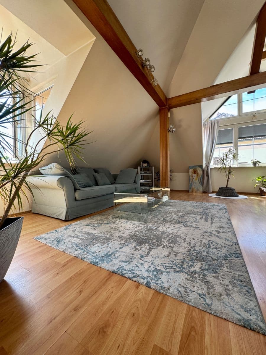 Prenájom bytu 5-izbový 220 m², U Waltrovky, Praha, Praha Prenájom bytu 5-izbový 220 m², U Waltrovky, Praha, Praha