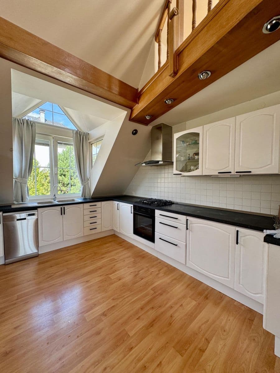Prenájom bytu 5-izbový 260 m², U Waltrovky, Praha, Praha Prenájom bytu 5-izbový 260 m², U Waltrovky, Praha, Praha