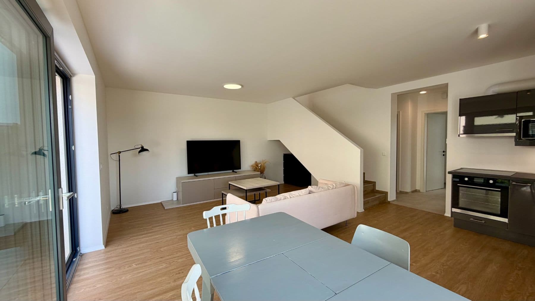 Prenájom domu 102 m², pozemok 179 m², Denivková, Praha, Praha Prenájom domu 102 m², pozemok 179 m², Denivková, Praha, Praha