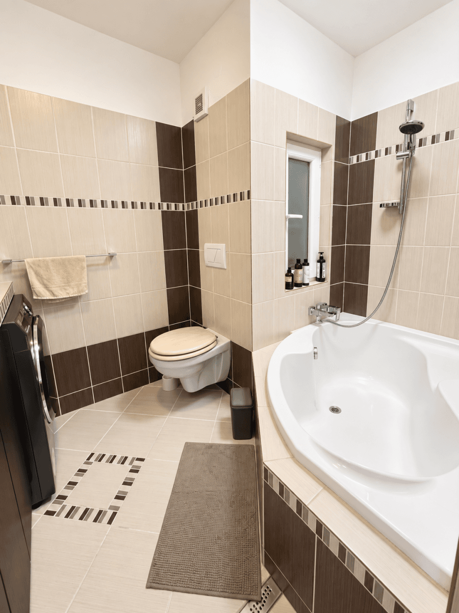 Prenájom bytu 3-izbový 64 m², Benkova, Praha, Praha Prenájom bytu 3-izbový 64 m², Benkova, Praha, Praha