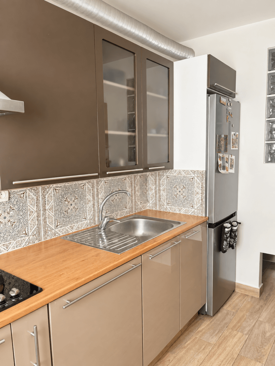 Prenájom bytu 3-izbový 64 m², Benkova, Praha, Praha Prenájom bytu 3-izbový 64 m², Benkova, Praha, Praha
