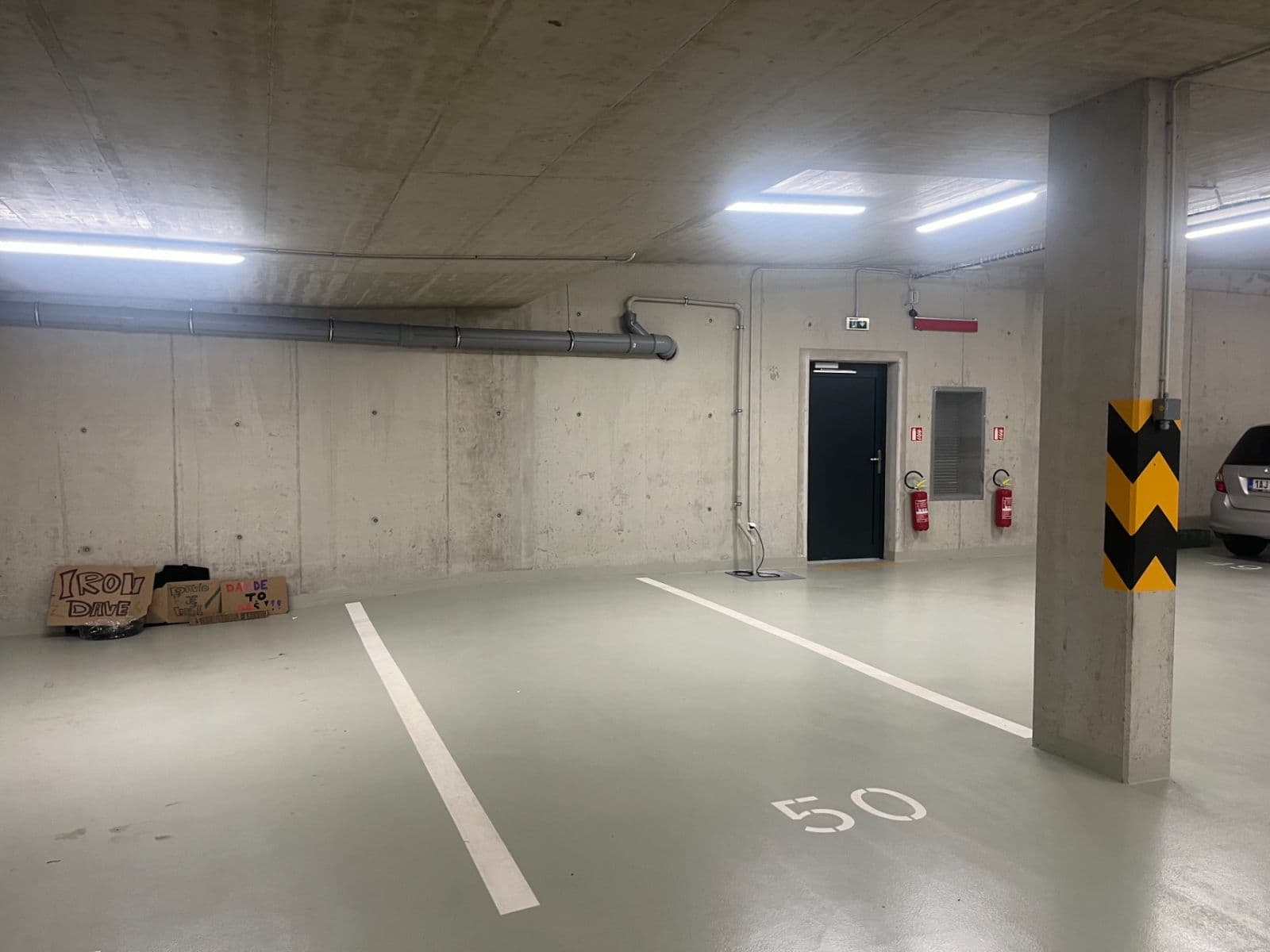 Prenájom garáže 13 m², Lysolajské údolí, Praha, Praha Prenájom garáže 13 m², Lysolajské údolí, Praha, Praha