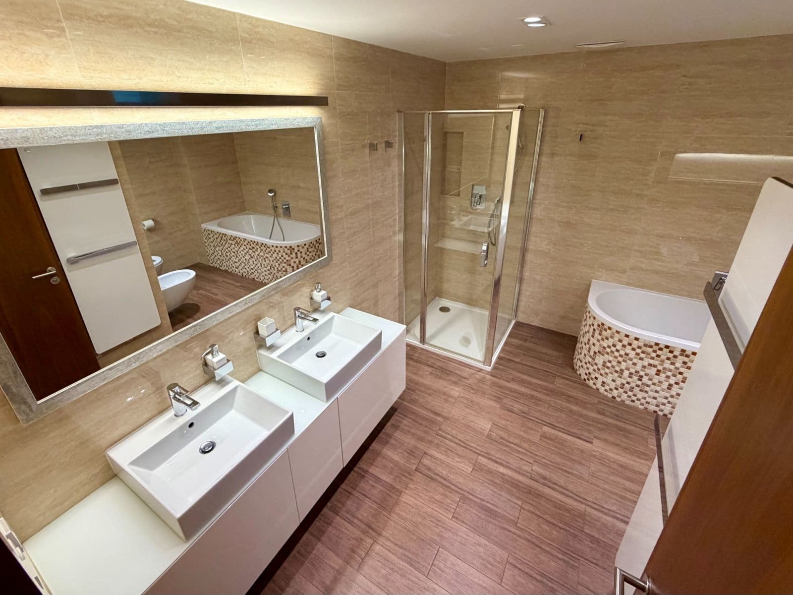 Predaj bytu 3-izbový 132 m², Anenská, Brno, Jihomoravský kraj Predaj bytu 3-izbový 132 m², Anenská, Brno, Jihomoravský kraj