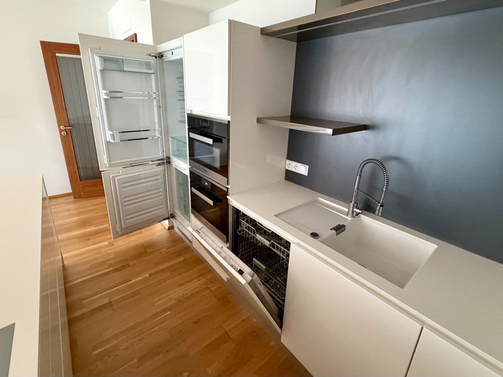 Predaj bytu 3-izbový 132 m², Anenská, Brno, Jihomoravský kraj Predaj bytu 3-izbový 132 m², Anenská, Brno, Jihomoravský kraj