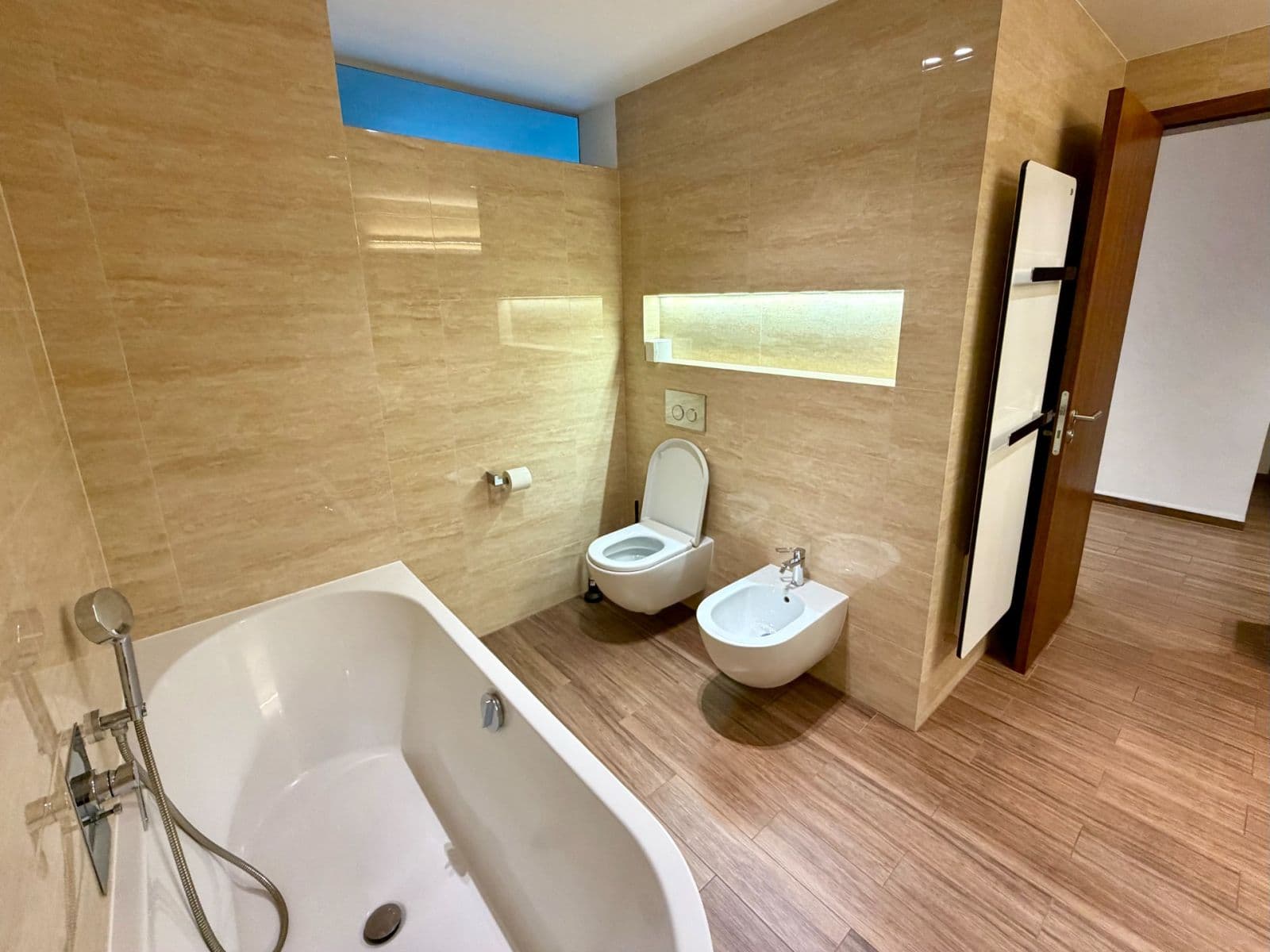 Predaj bytu 3-izbový 132 m², Anenská, Brno, Jihomoravský kraj Predaj bytu 3-izbový 132 m², Anenská, Brno, Jihomoravský kraj